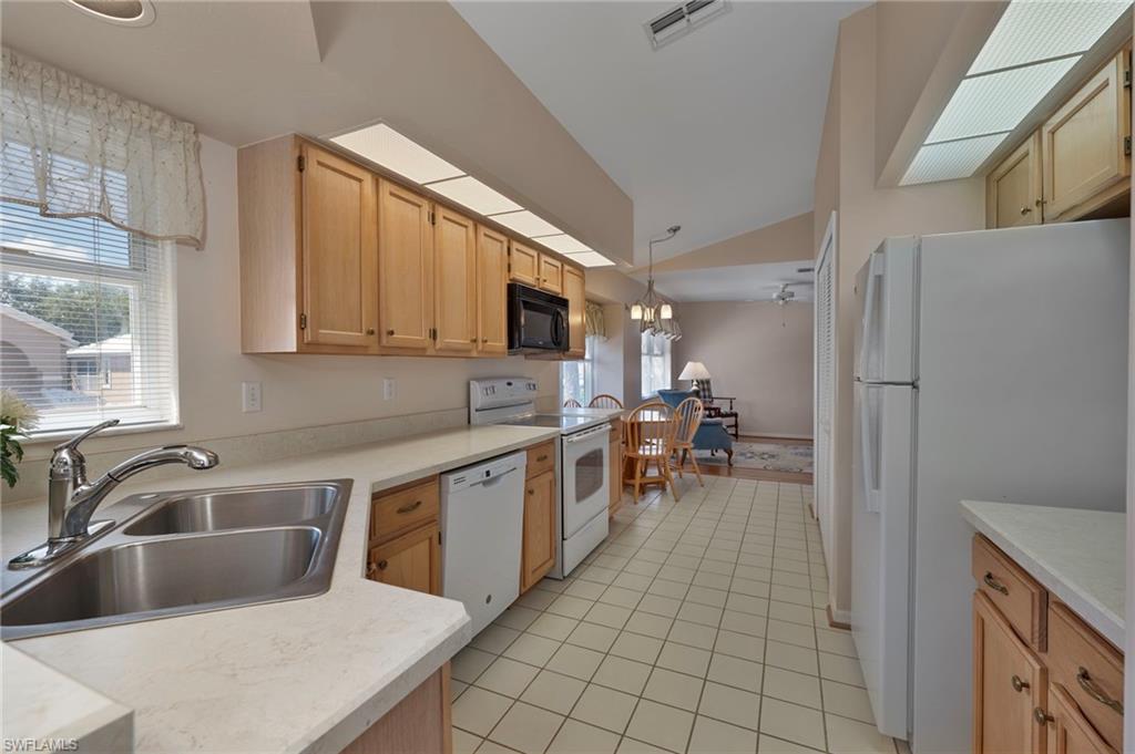 BERMUDA CAYS - Residential