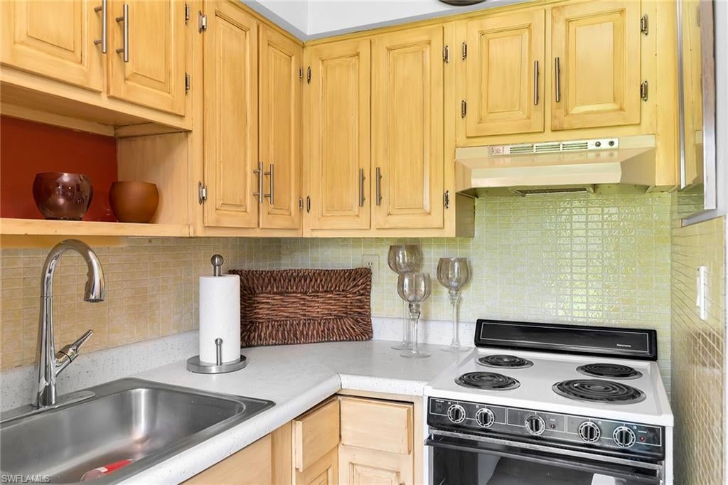 SEABREEZE WEST - Residential