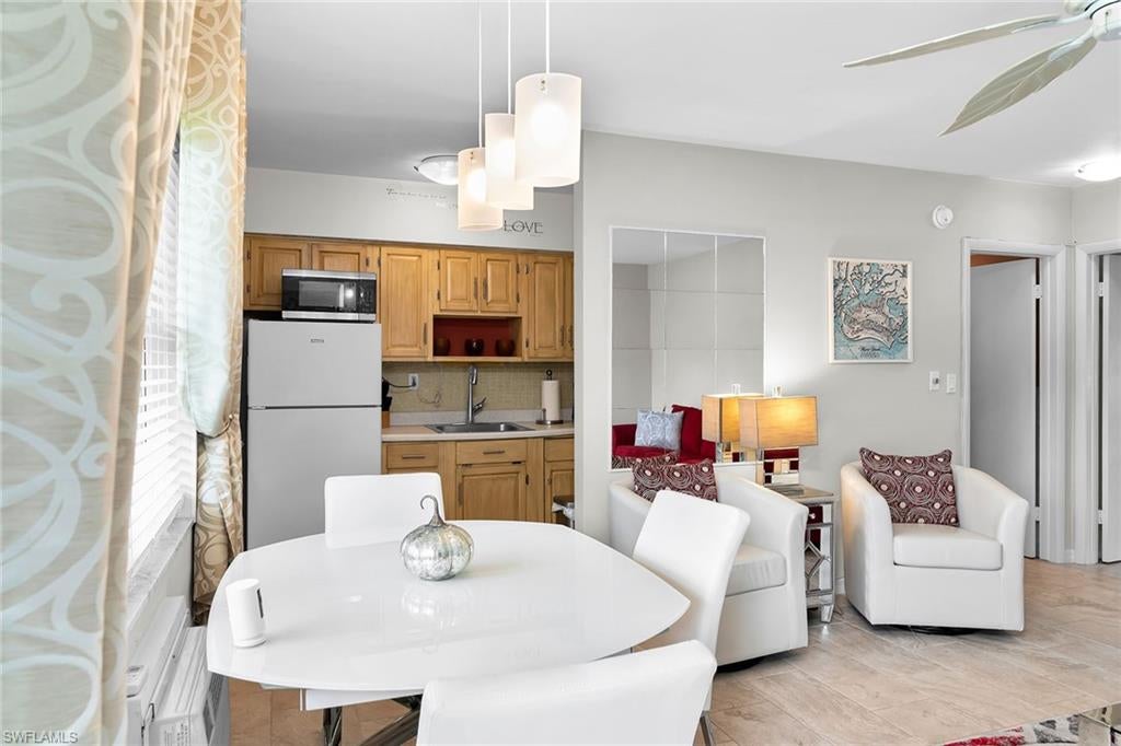 SEABREEZE WEST - Residential