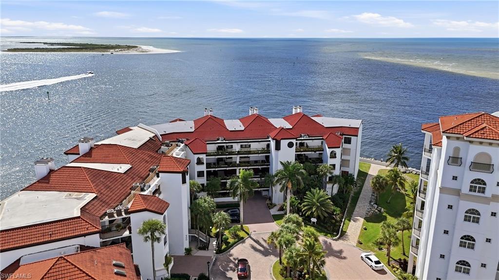600 LA PENINSULA - Residential