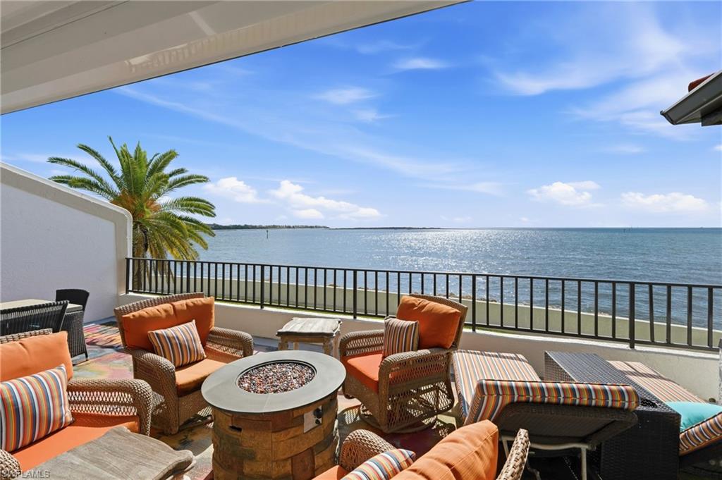 600 LA PENINSULA - Residential