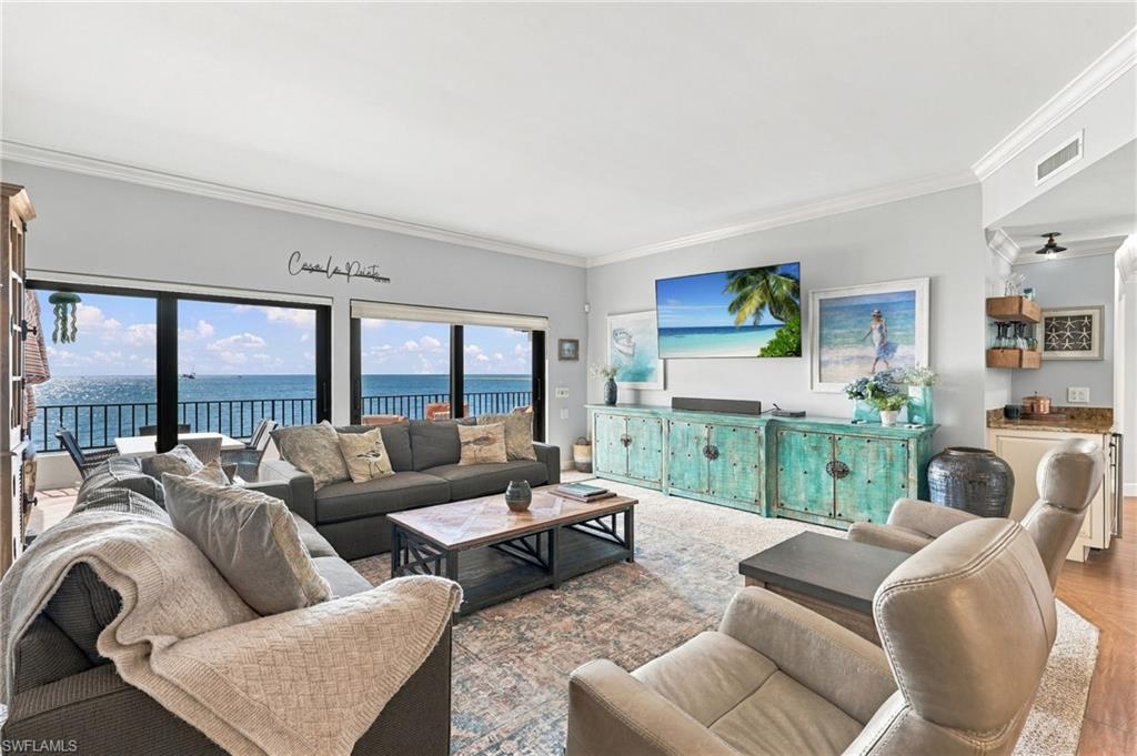 600 LA PENINSULA - Residential
