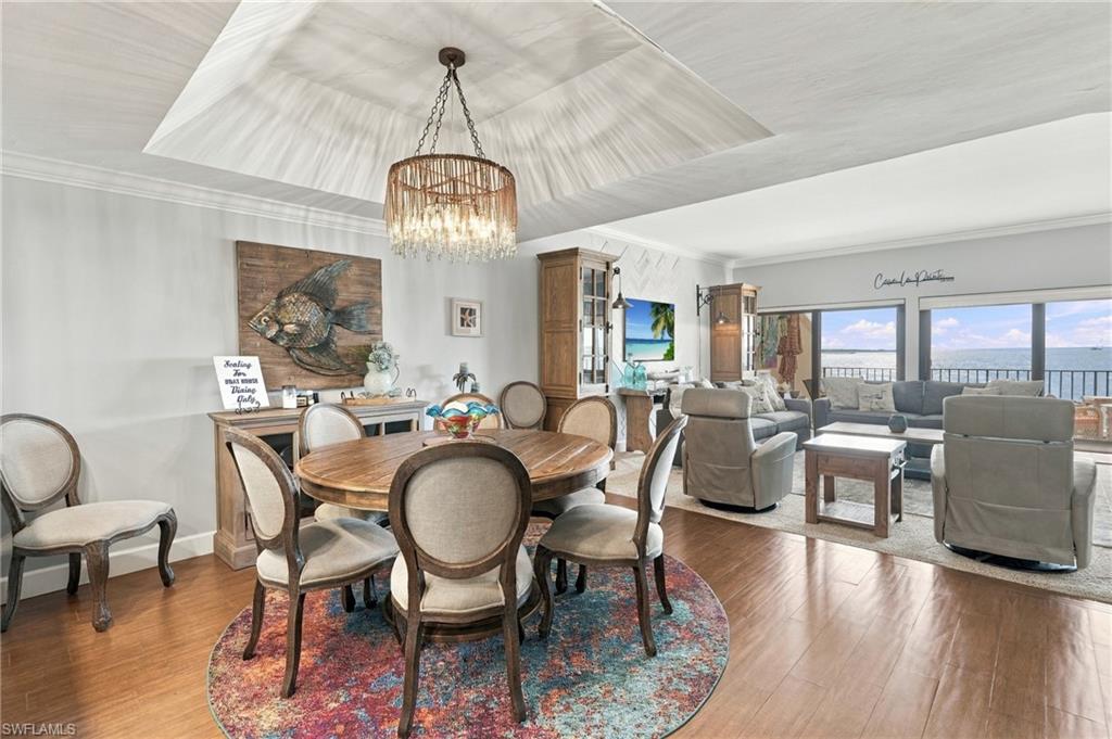 600 LA PENINSULA - Residential