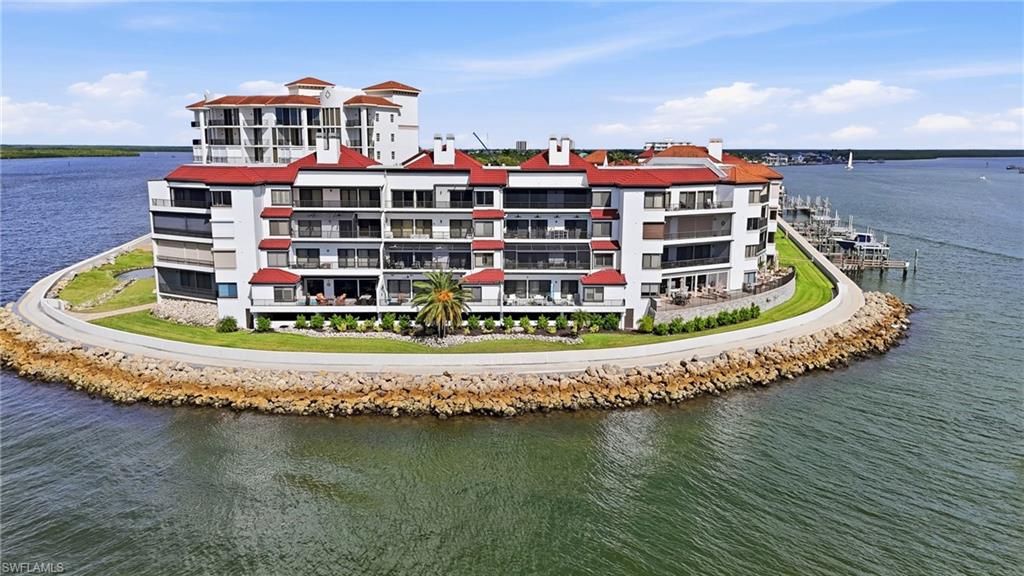 600 LA PENINSULA - Residential