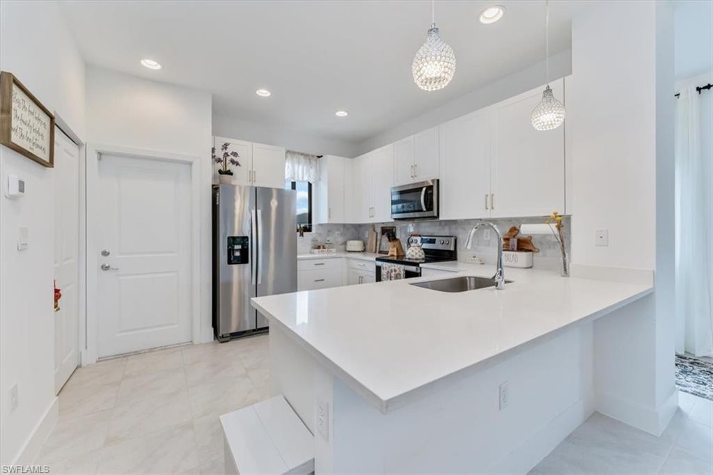 MAPLE RIDGE - Residential