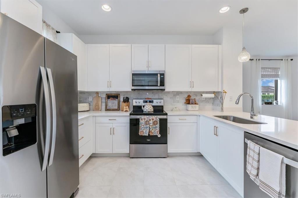 MAPLE RIDGE - Residential