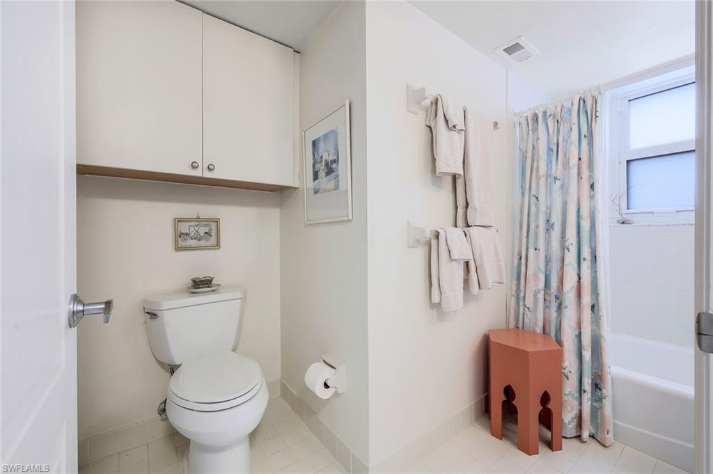 ST TROPEZ - Residential Lease