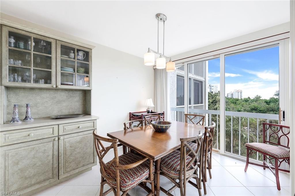 ST TROPEZ - Residential Lease