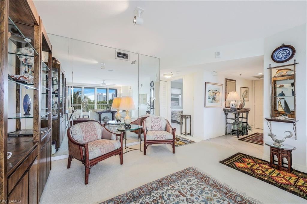 ST TROPEZ - Residential Lease