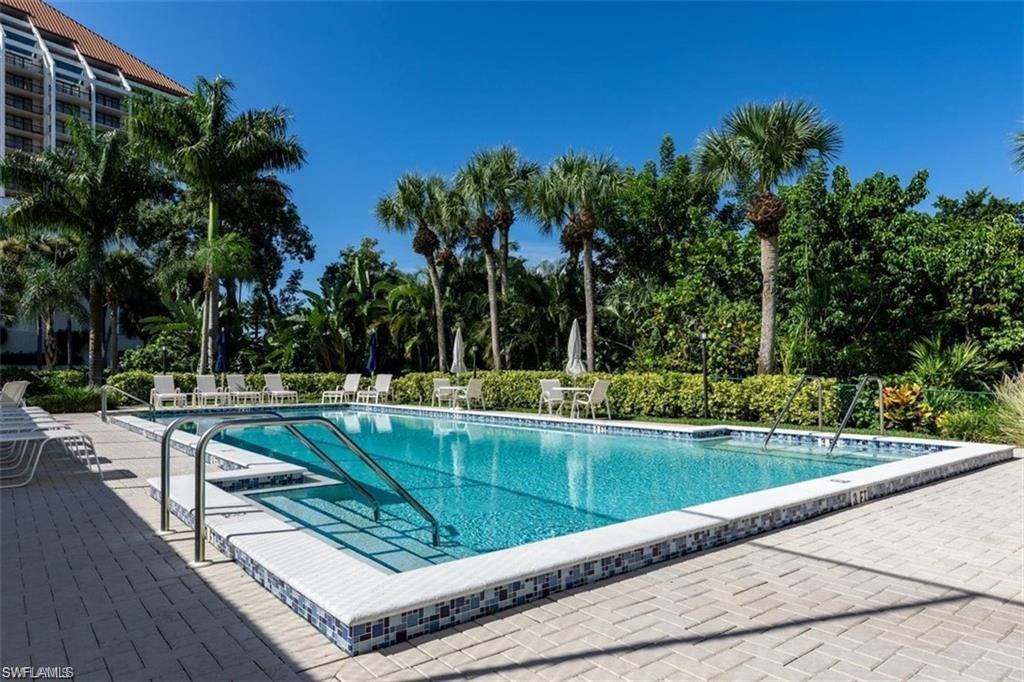 ST TROPEZ - Residential Lease