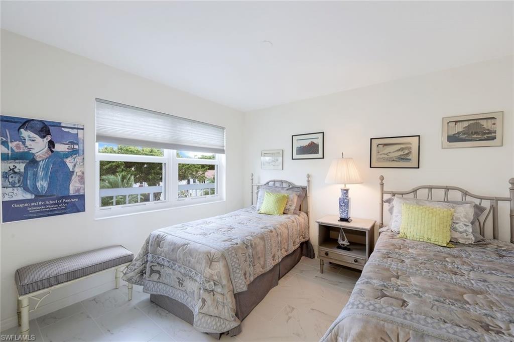 ST TROPEZ - Residential Lease