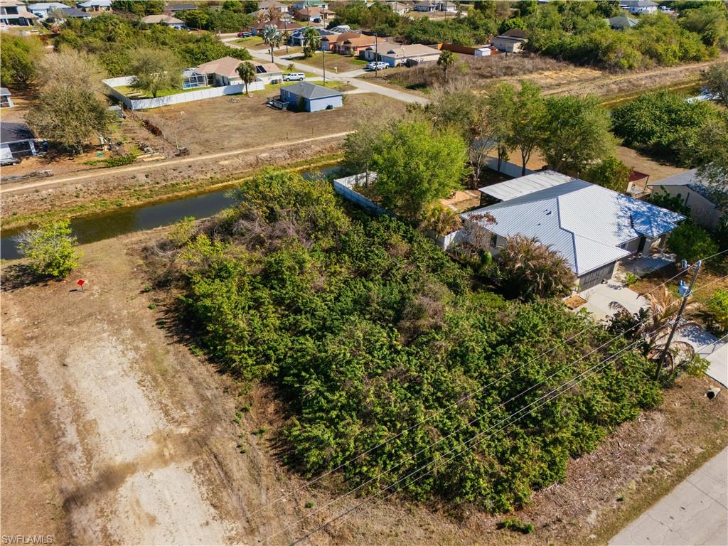 LEHIGH ACRES - Land