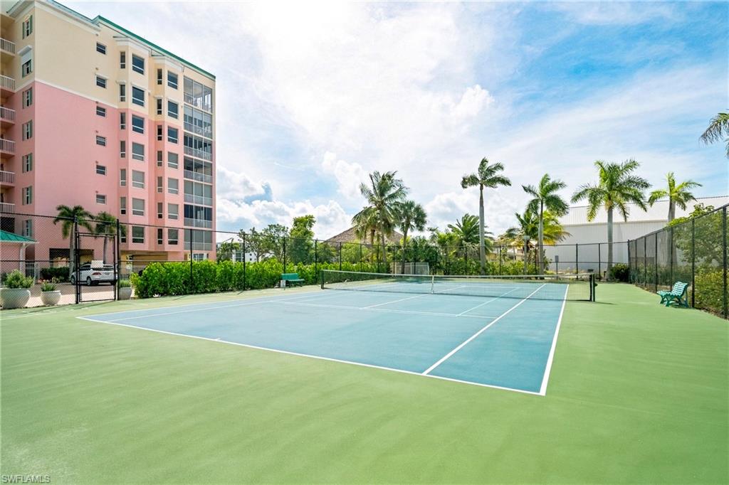 PALM HARBOR CLUB - Residential