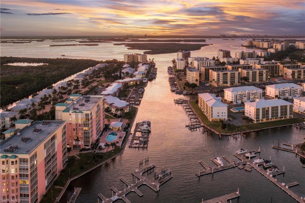 PALM HARBOR CLUB - Residential