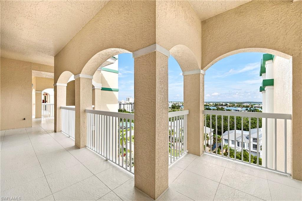 PALM HARBOR CLUB - Residential