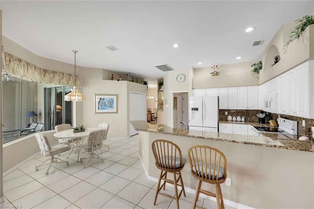 HIGHLAND WOODS - Residential