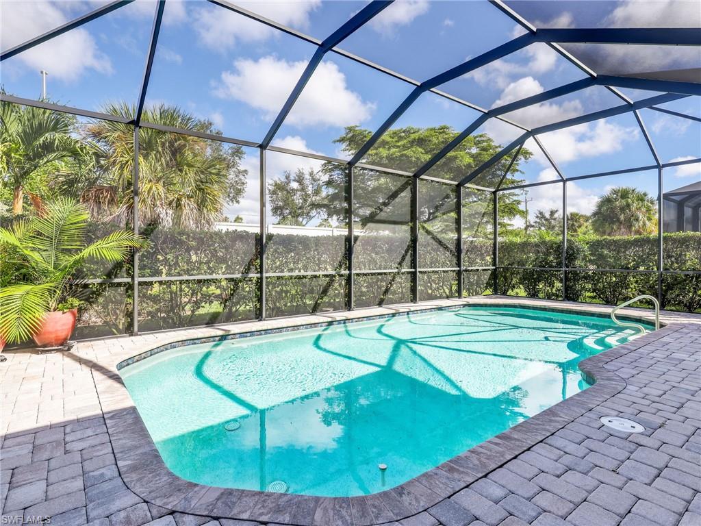 CORKSCREW SHORES - Residential