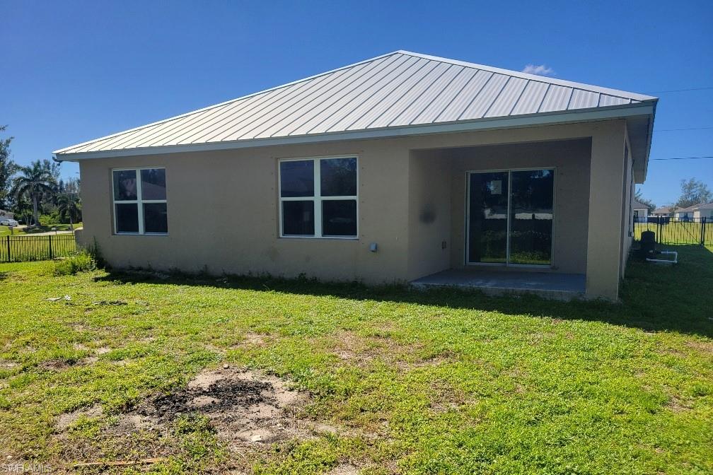 CAPE CORAL - Residential