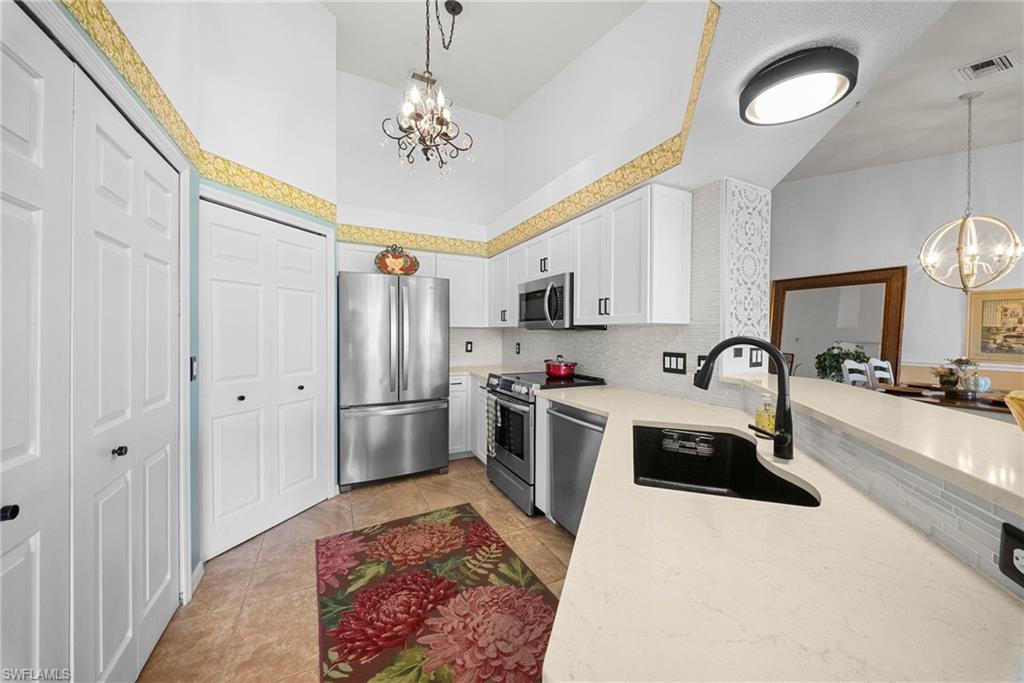 ROSEWOOD POINTE GARDEN - Residential