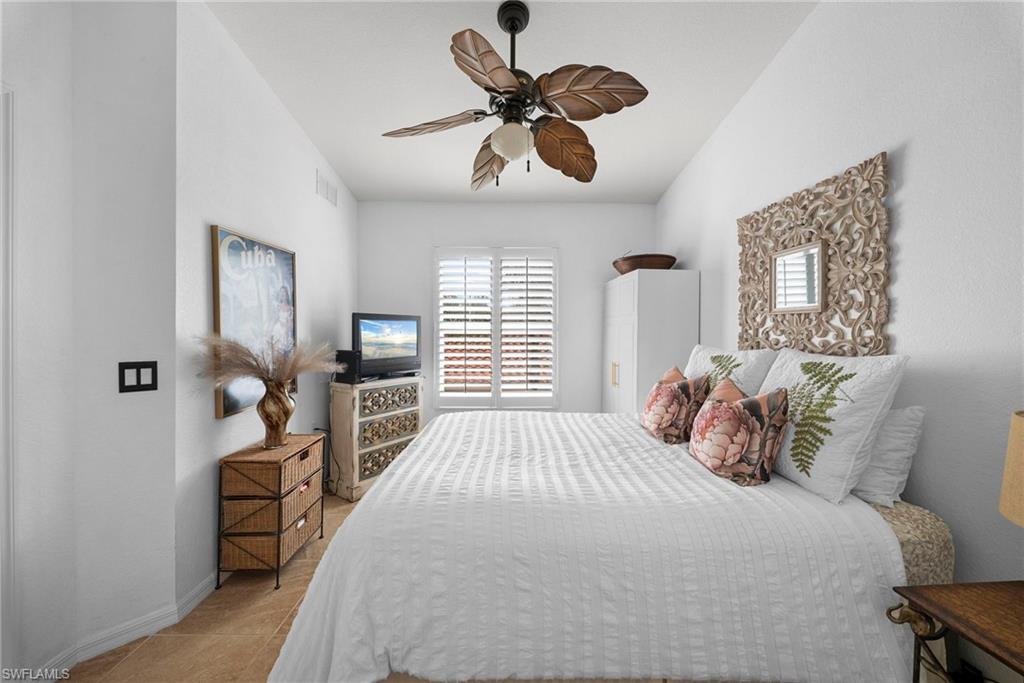 ROSEWOOD POINTE GARDEN - Residential