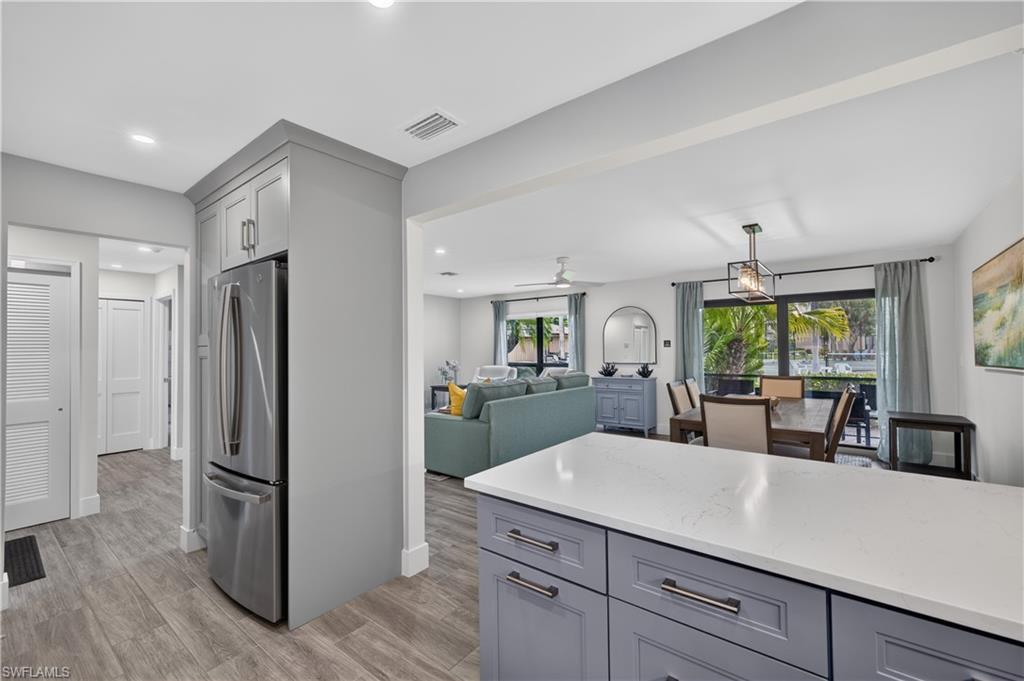 BLIND PASS CONDO - Residential