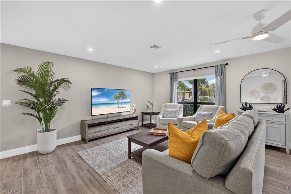 BLIND PASS CONDO - Residential