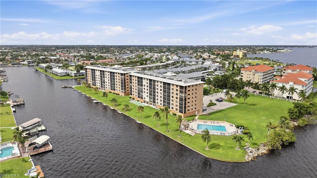 RIVER TOWERS CONDO - Residential
