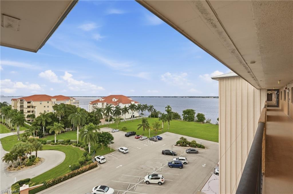 RIVER TOWERS CONDO - Residential