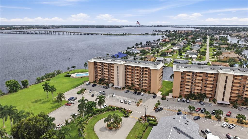 RIVER TOWERS CONDO - Residential