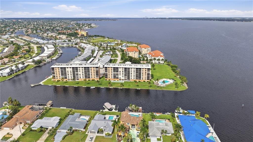 RIVER TOWERS CONDO - Residential