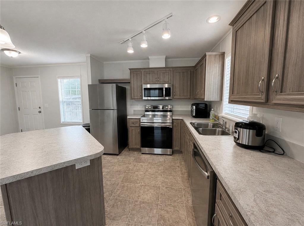 MONTURA RANCH ESTATES - Residential