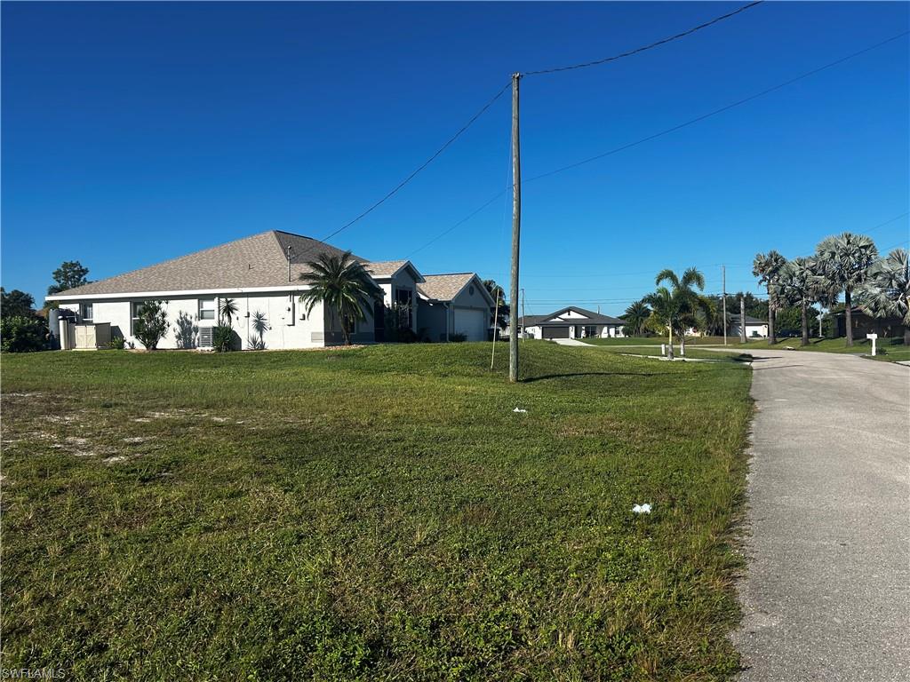CAPE CORAL - Land