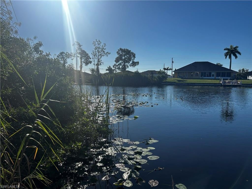 CAPE CORAL - Land
