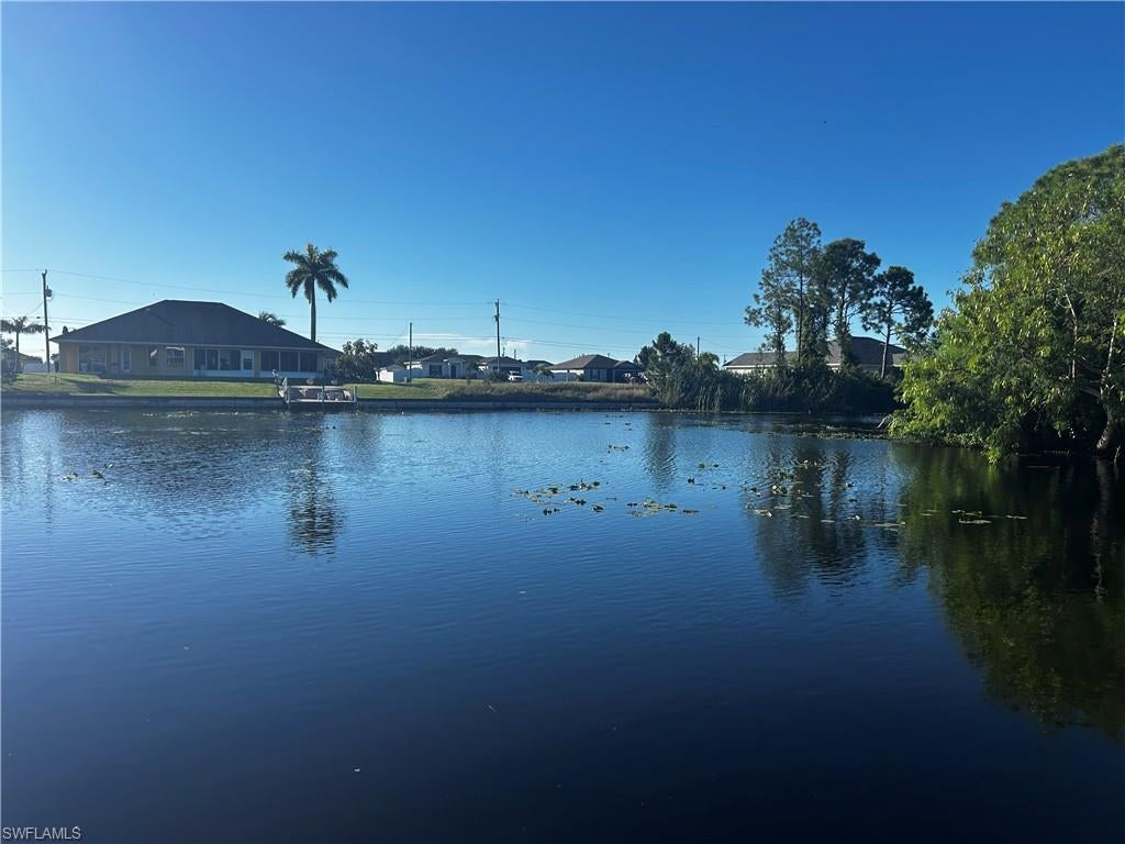 CAPE CORAL - Land