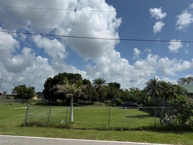 MOORE HAVEN - Land