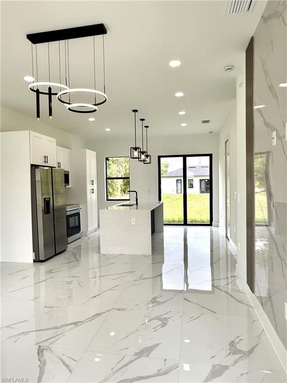 ISLAND OF HAPPINESS - Residential