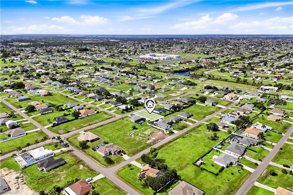 CAPE CORAL - Land