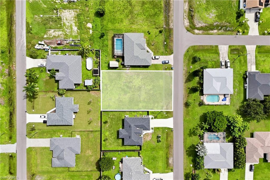 CAPE CORAL - Land