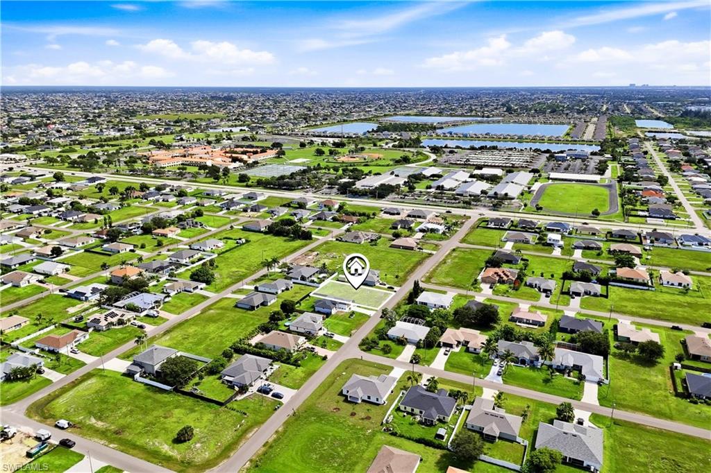CAPE CORAL - Land