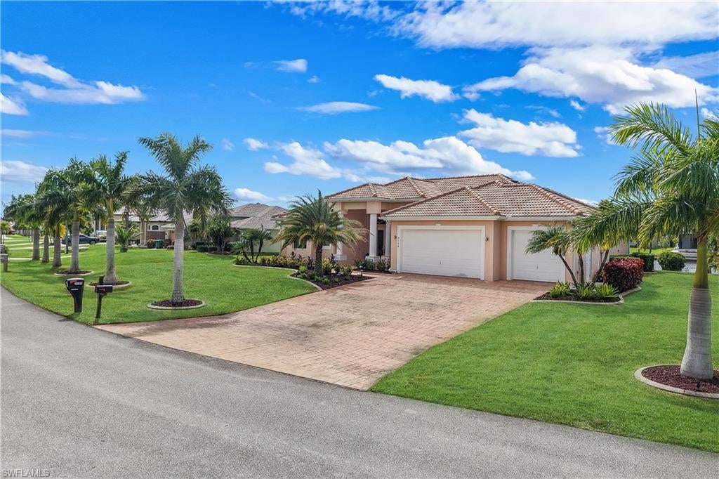 CAPE CORAL - Residential