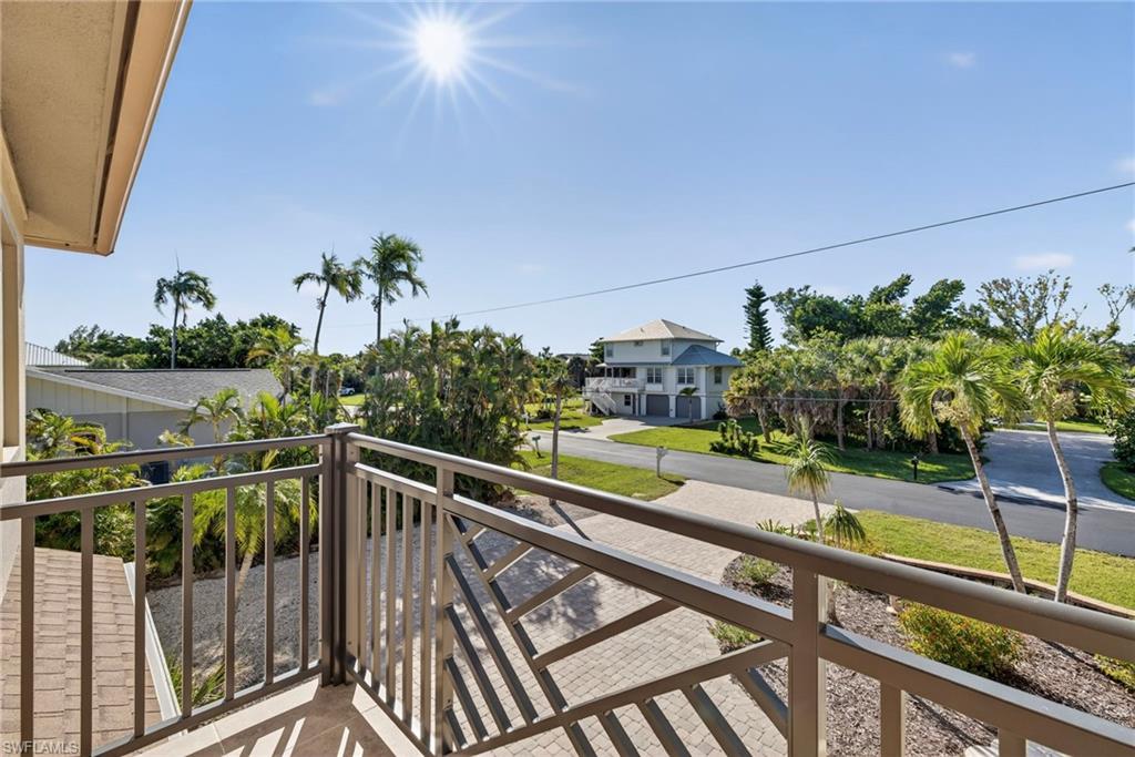 GUMBO LIMBO - Residential