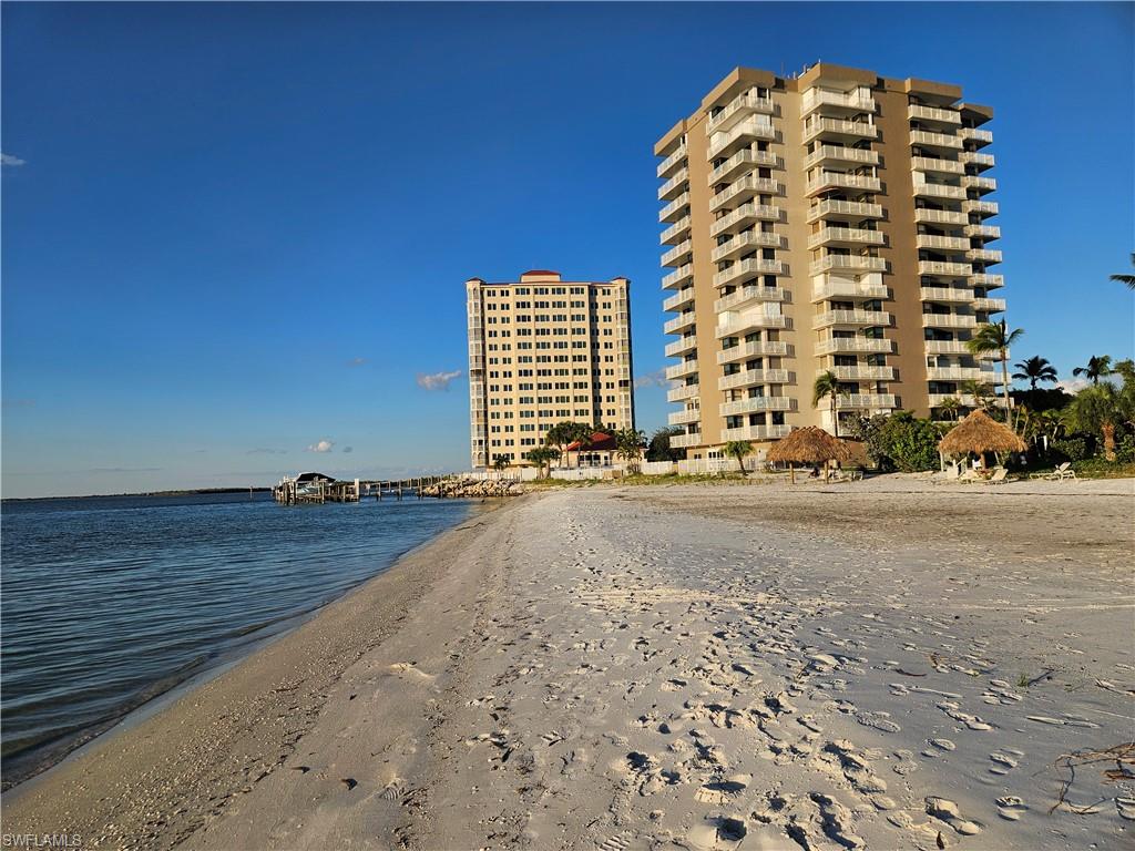 LOVERS KEY BEACH CLUB - Residential