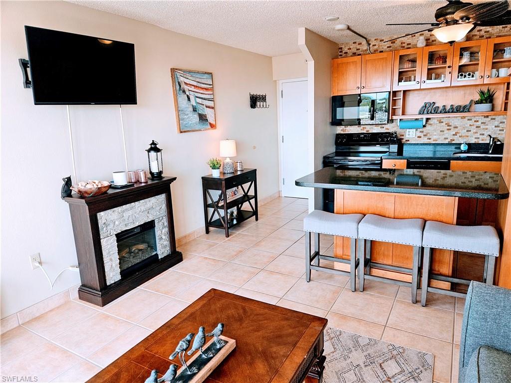 LOVERS KEY BEACH CLUB - Residential