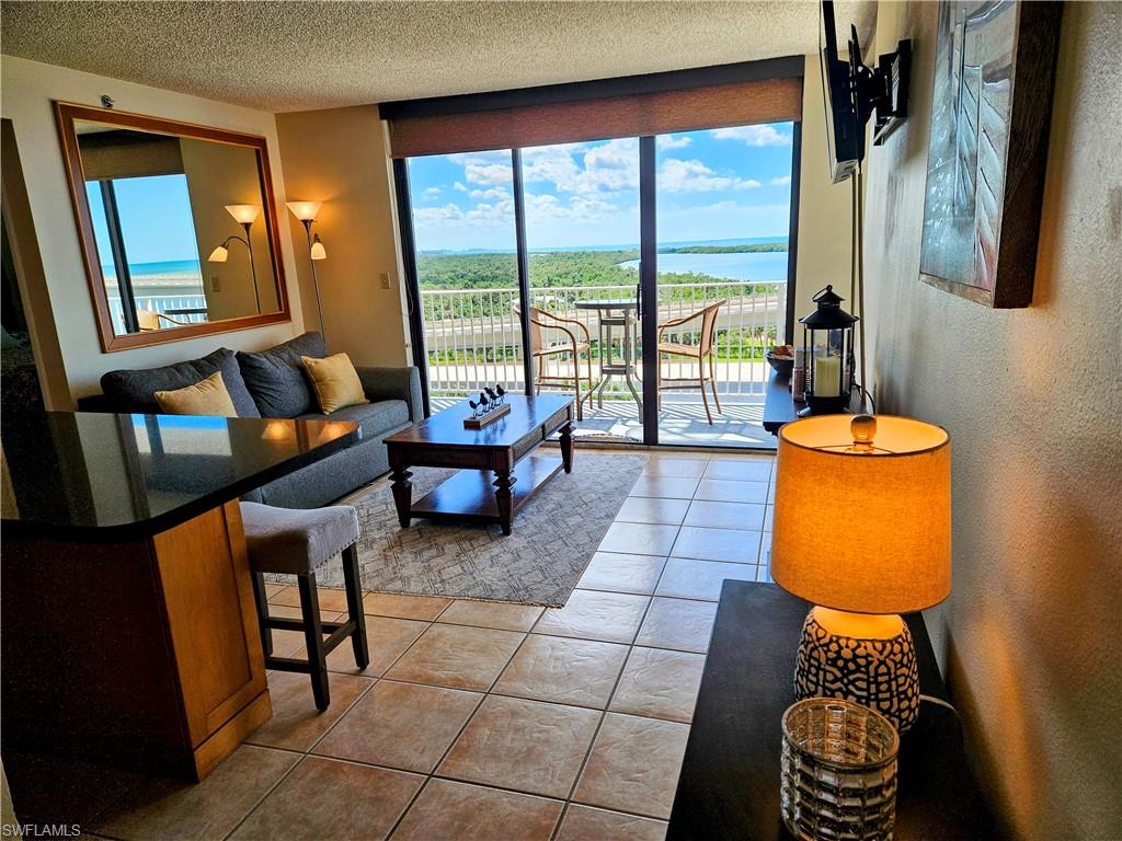 LOVERS KEY BEACH CLUB - Residential
