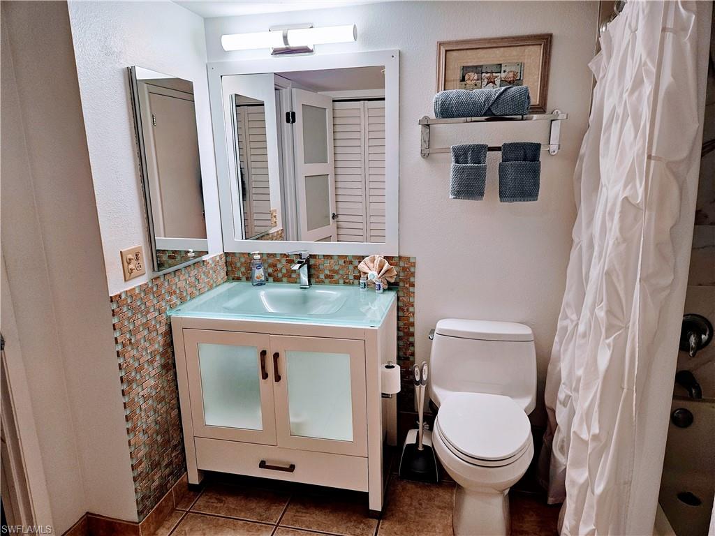 LOVERS KEY BEACH CLUB - Residential