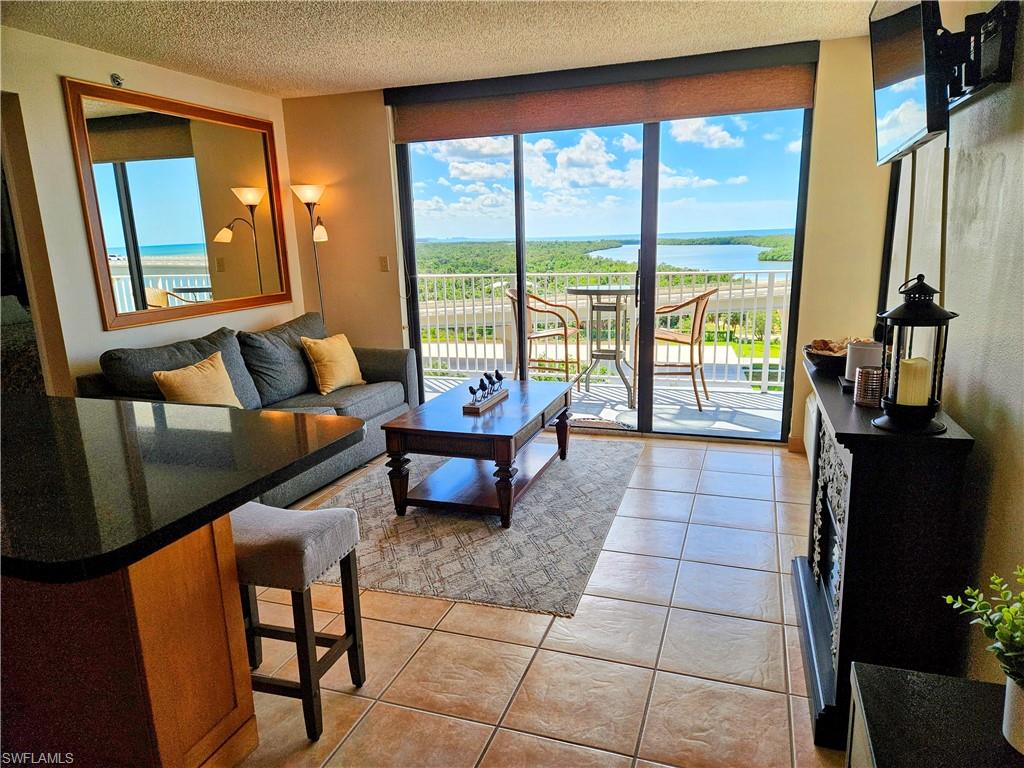 LOVERS KEY BEACH CLUB - Residential