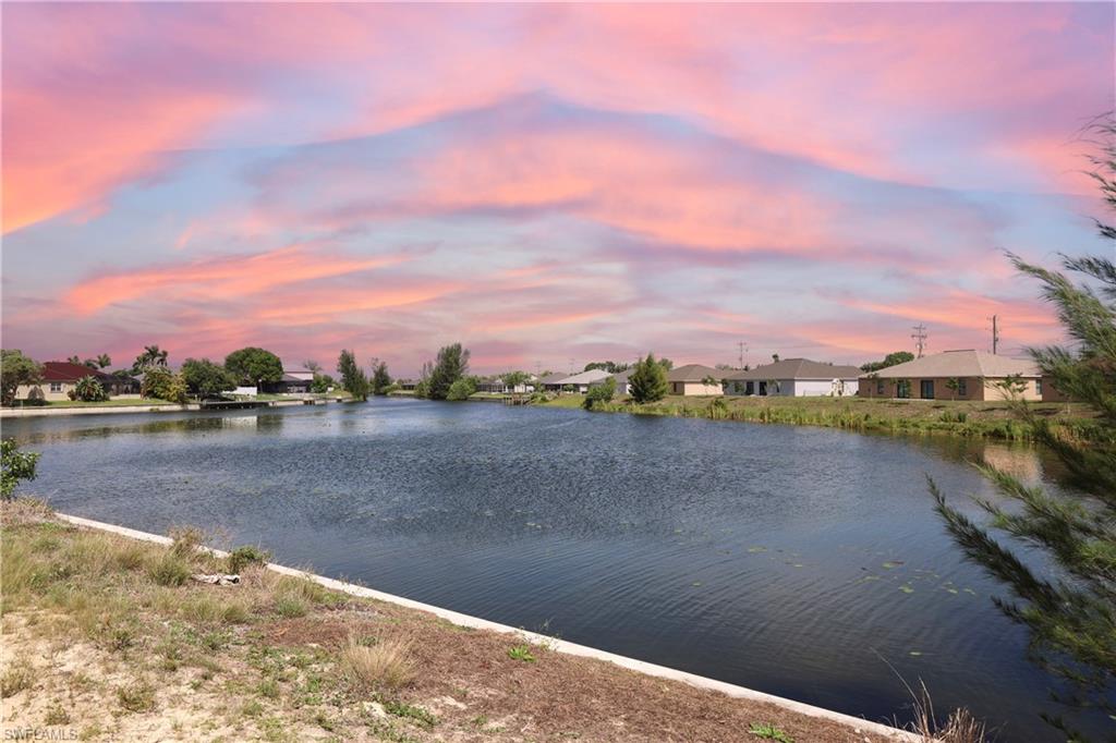 CAPE CORAL - Land