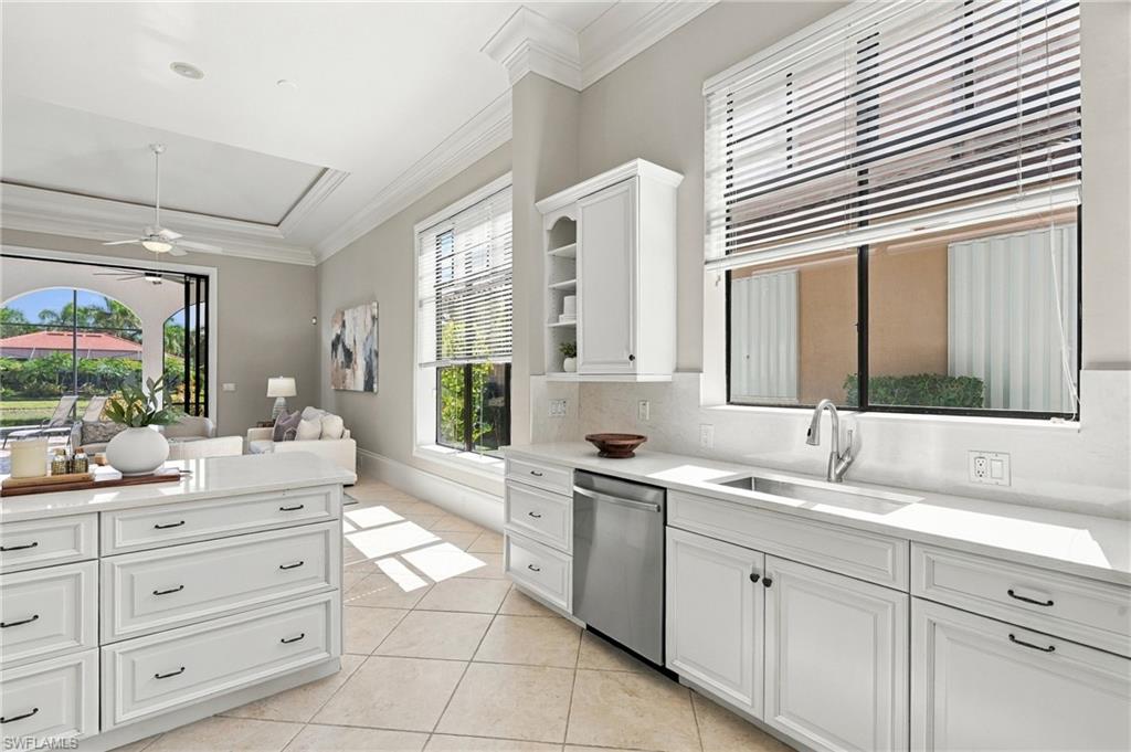 ESTERO PALMS - Residential