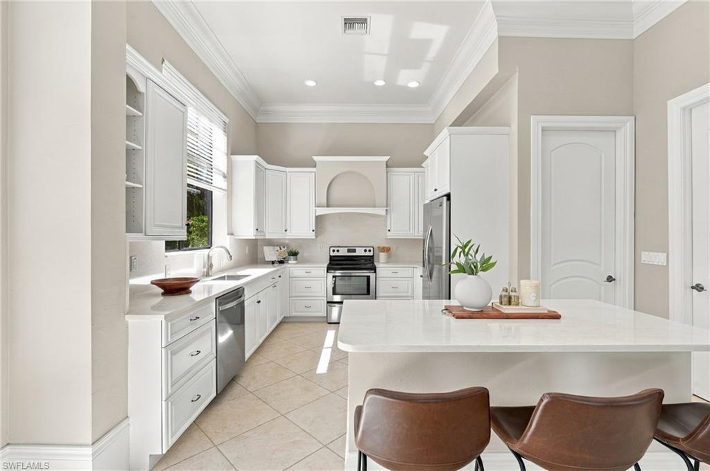 ESTERO PALMS - Residential