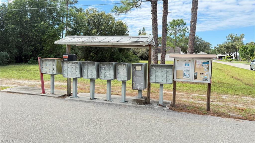 BUCKINGHAM - Land